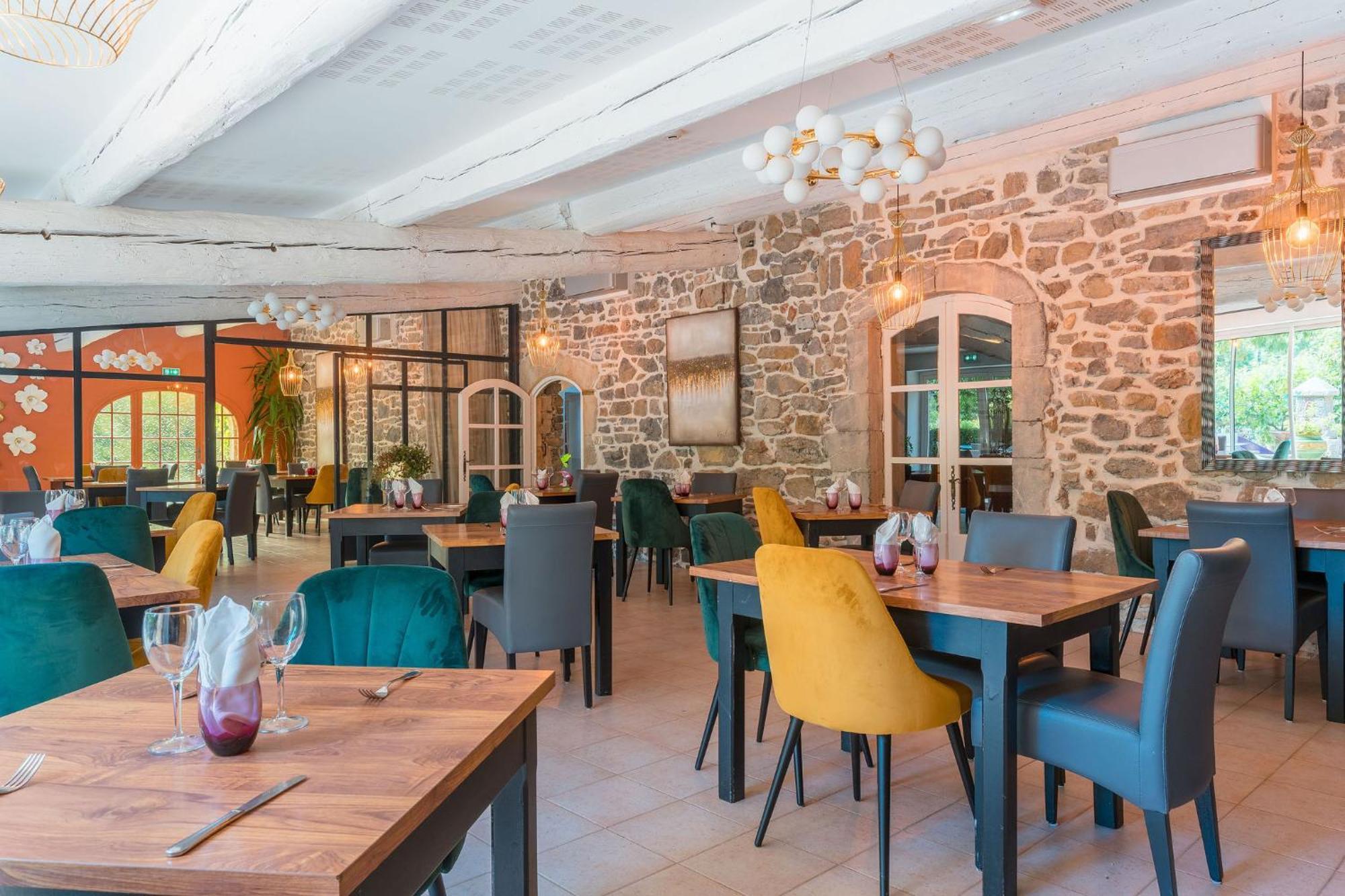 Logis Hotel Restaurant Le Pradinas Anduze Ngoại thất bức ảnh